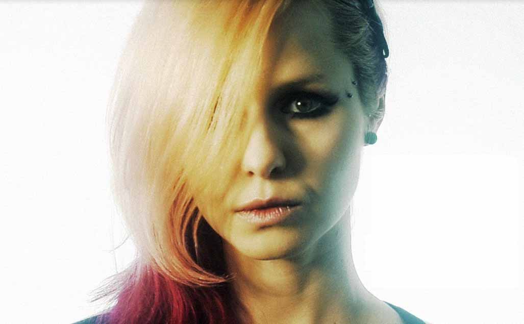 Ines Ne budi se press