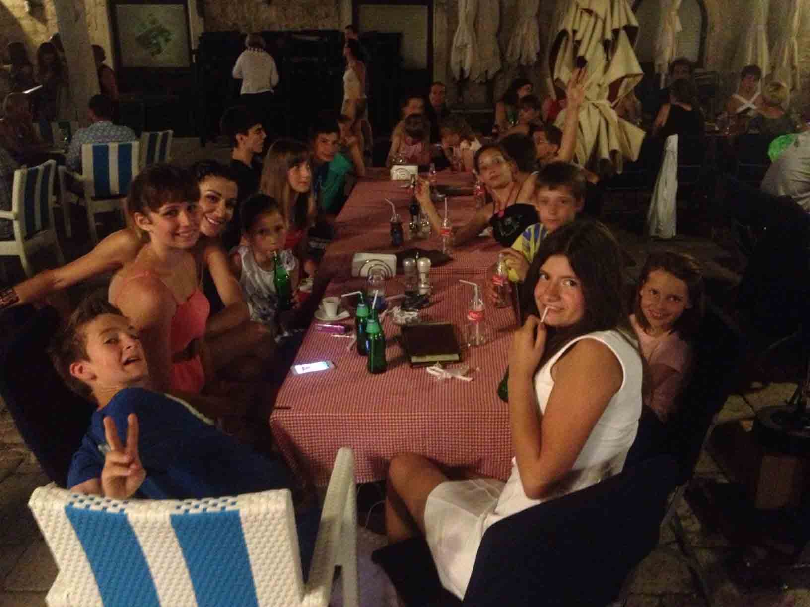 Ana Rucner i djeca Masline06