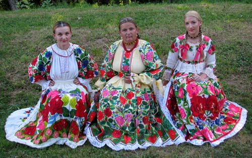 Krapje Oj rumena ruzo moja