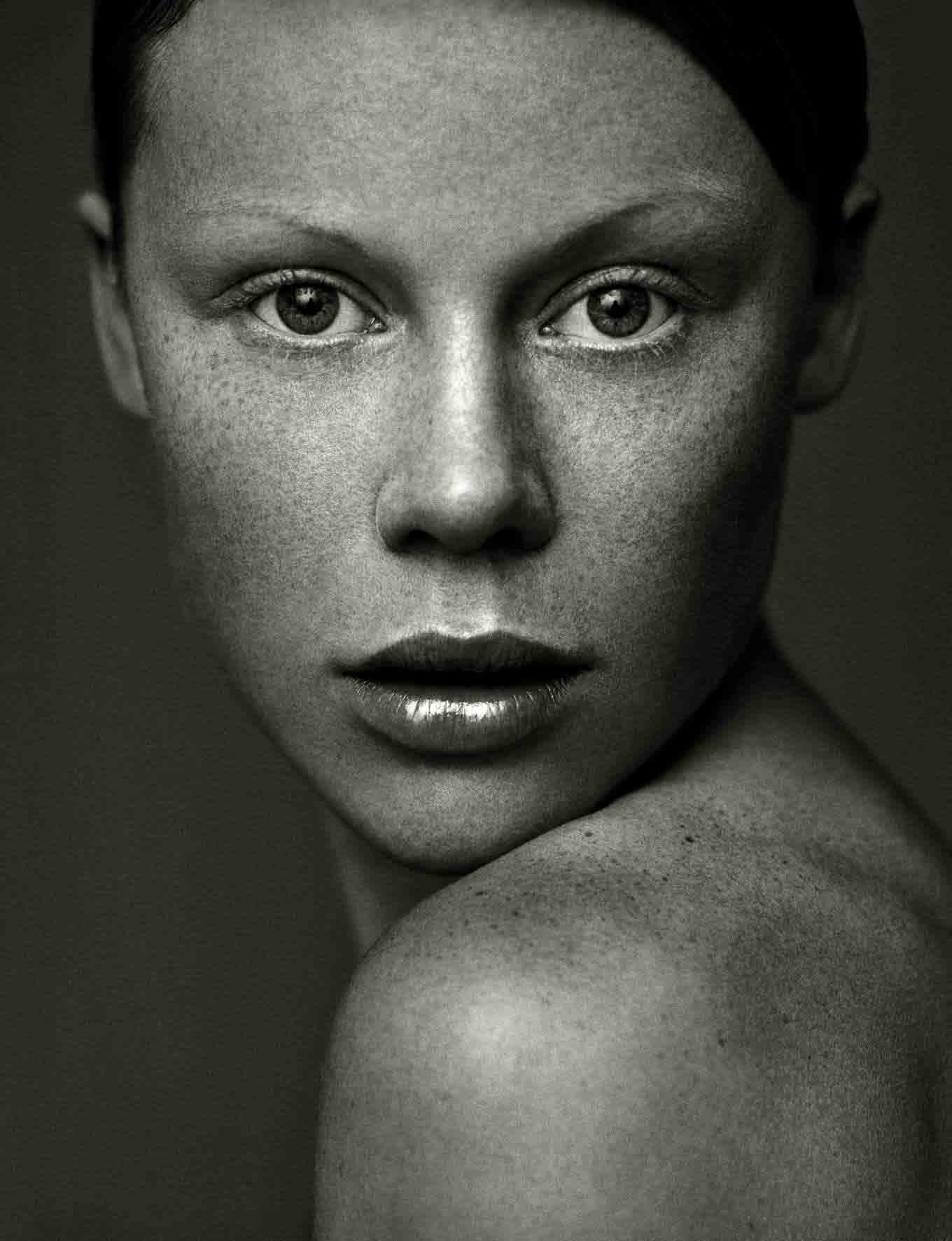 Andreas H Bitesnich Ida Vienna 1998