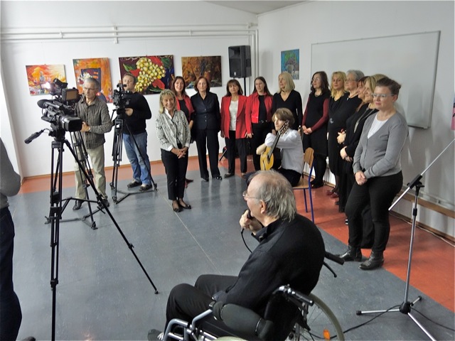 Galerija Sunce Dubravko Lepej i 11 umjetnica Mošt nam vrije foto Višnja Serdar 2014 2