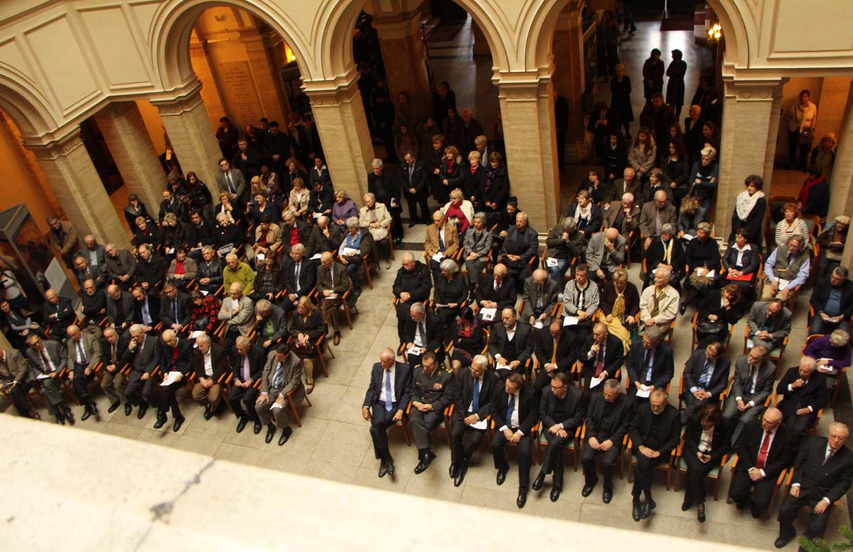 hazu otvorena vrata 4