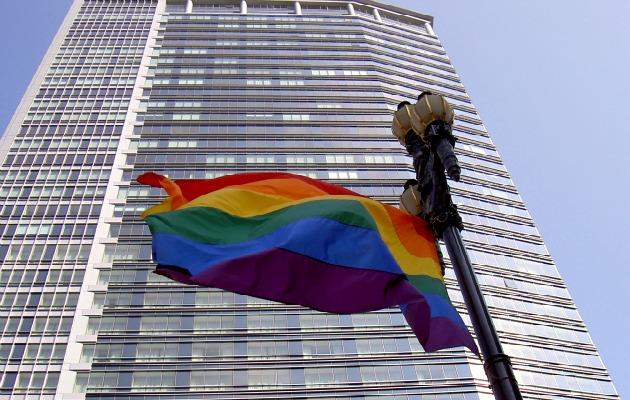 Poucavanje-o-gay-braku-ili-momentalni-otkaz-nastavnicima