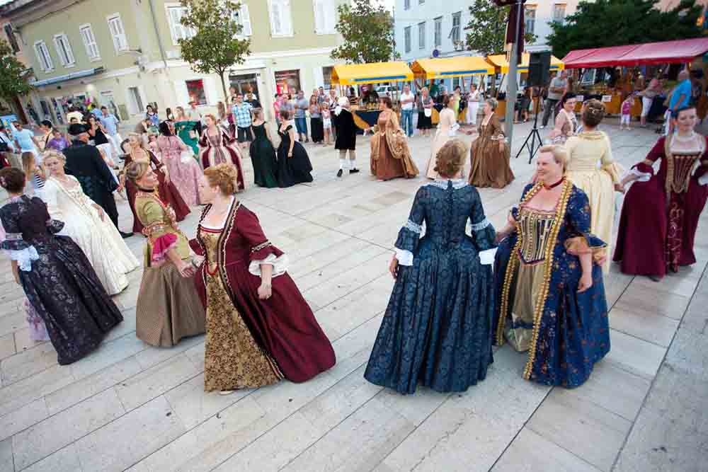 manuel paljuh 07 lightbox