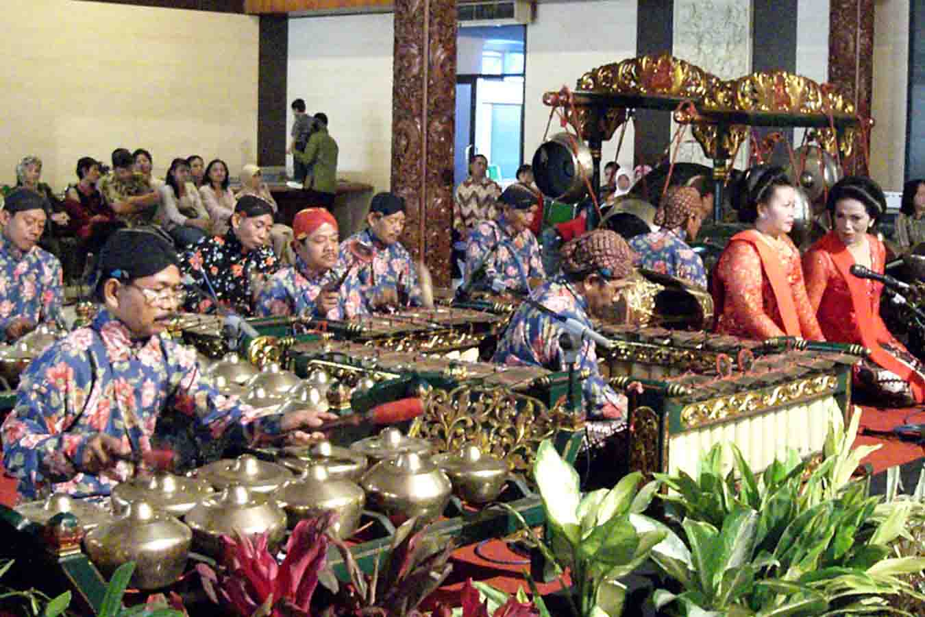 gamelan indonesian music
