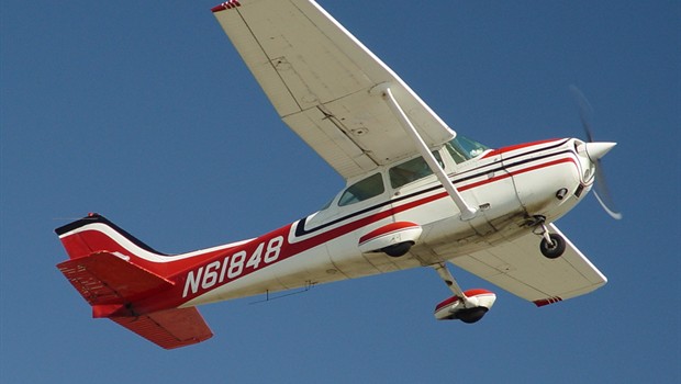 Cessna172-CatalinaTakeOff