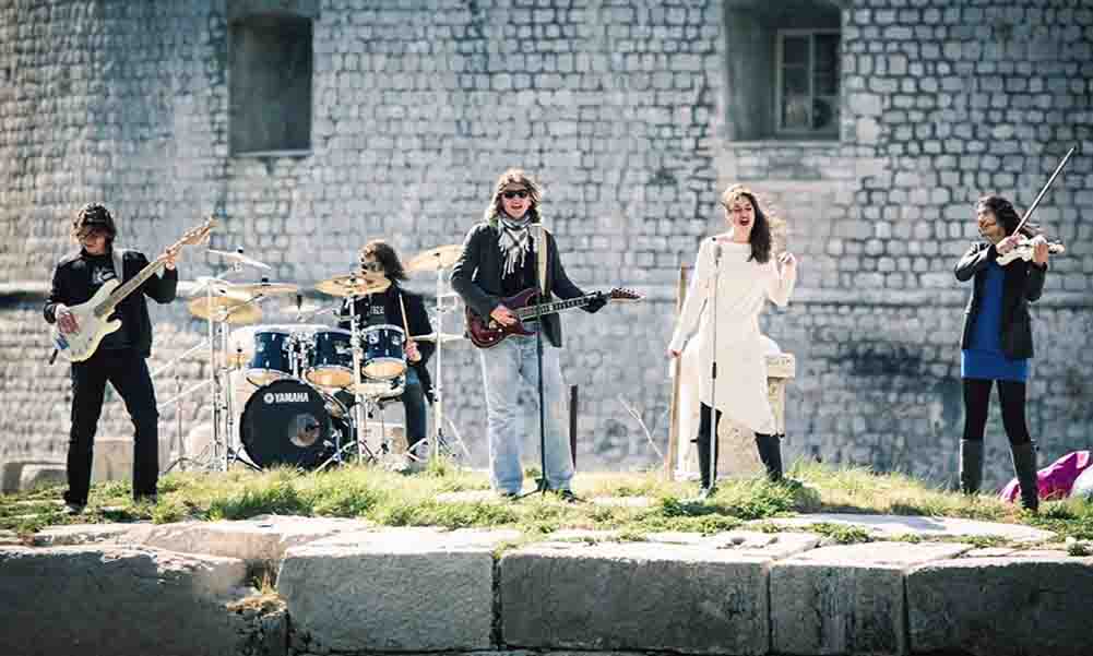 silente by dario hacek