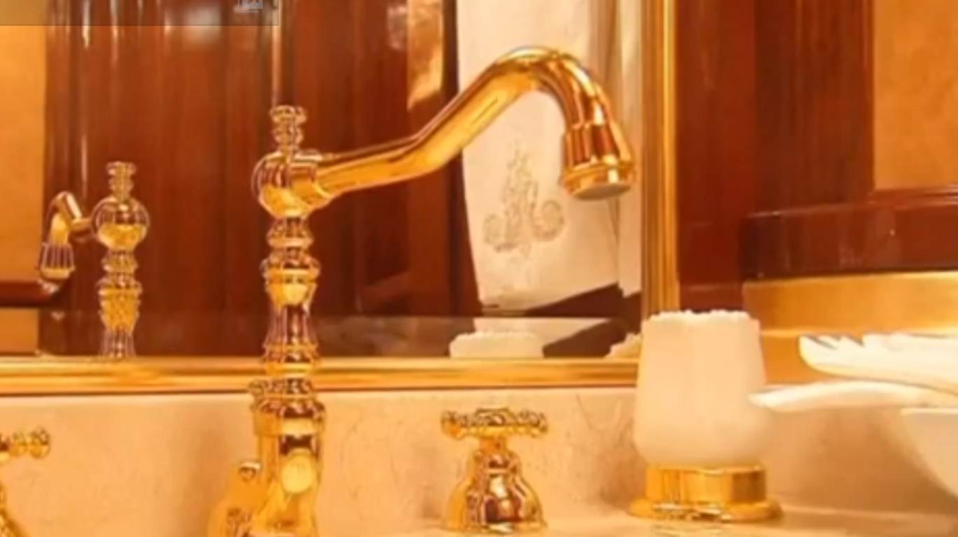 janukovic zlatne pipe