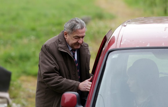 mustač-izlazak-iz-kuće