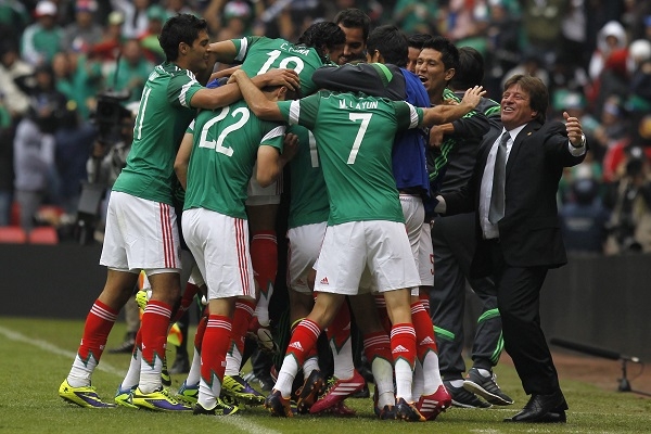 mexicos-coach-miguel-herrera