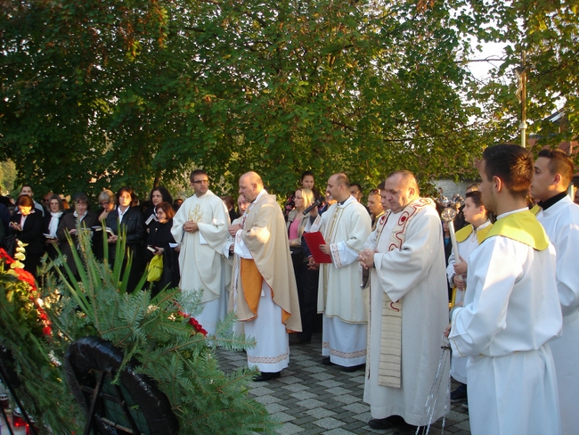 Svi Sveti - gradsko groblje