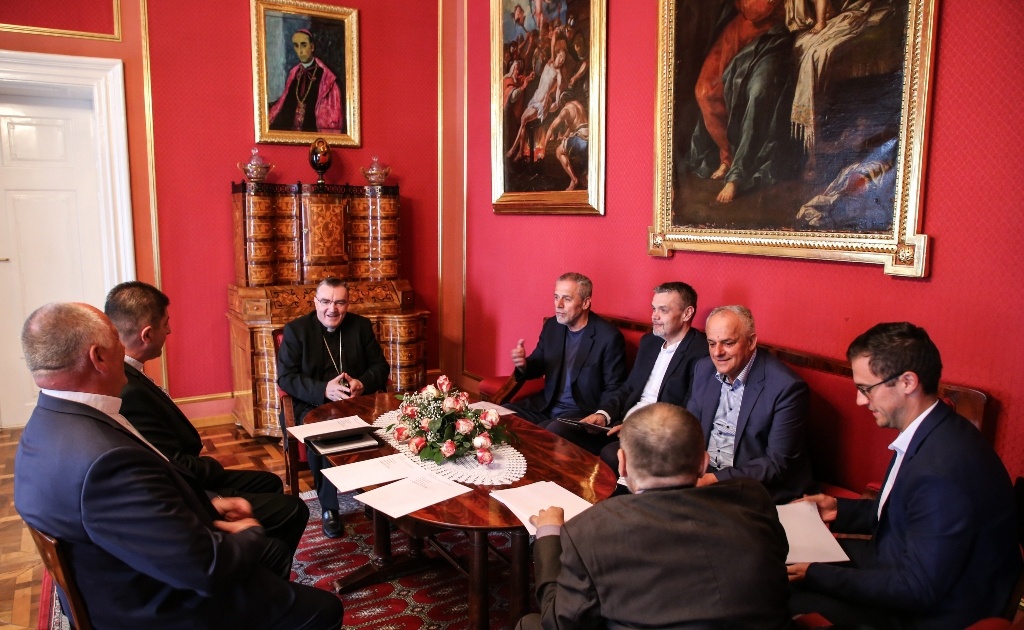 Kardinal Bozanić i gradonačelnik Bandić dogovorili potpisivanje predugovora u vezi lokacije za gradnju svetišta bl. Stepinca
