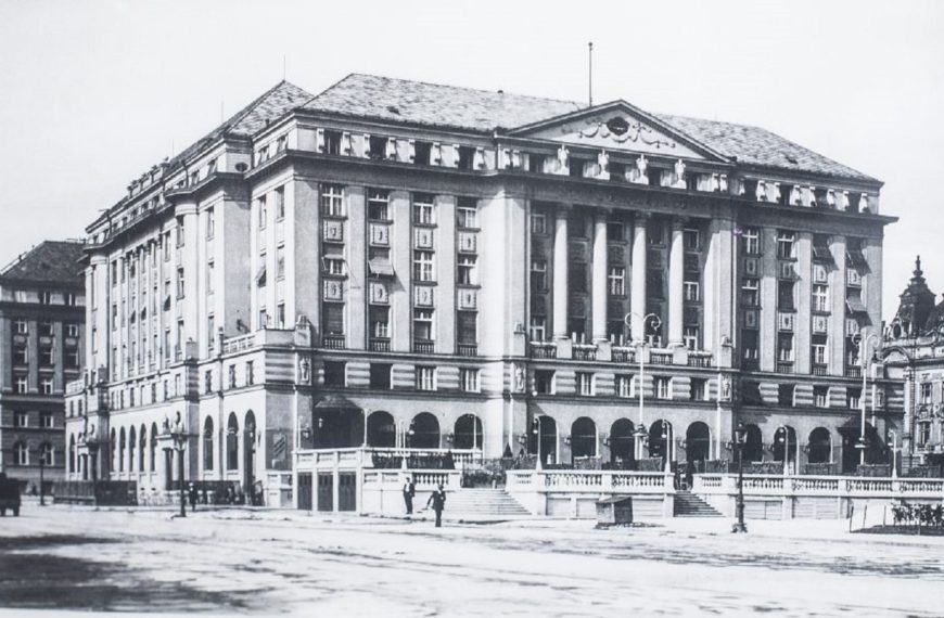 Esplanade 95. rođendan