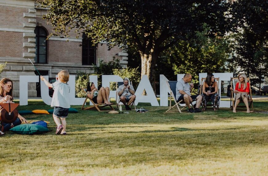 Fuliranje Jungle na Strossmayerovom trgu