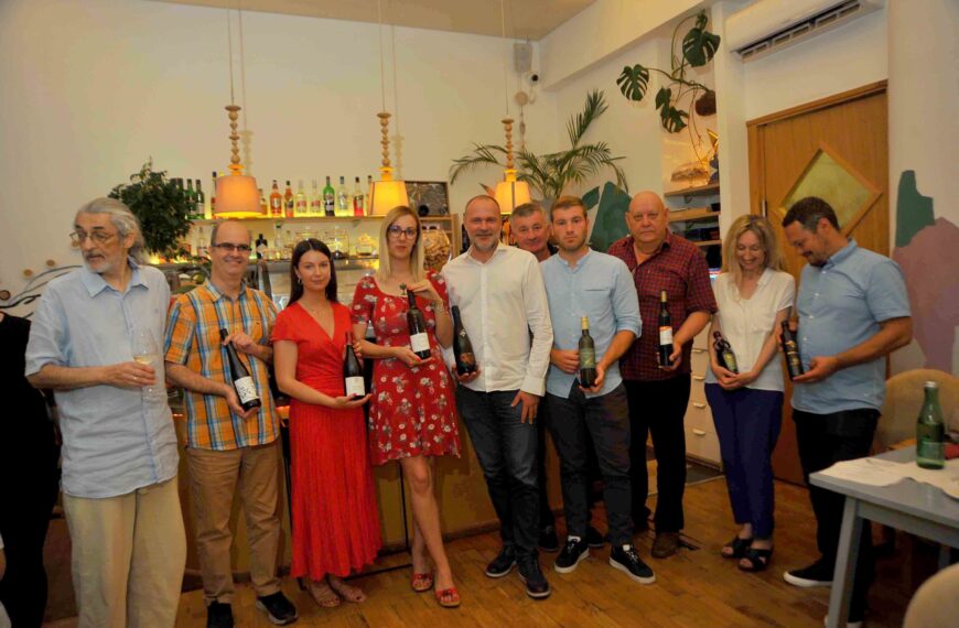 ‘Vina uz žlicu’