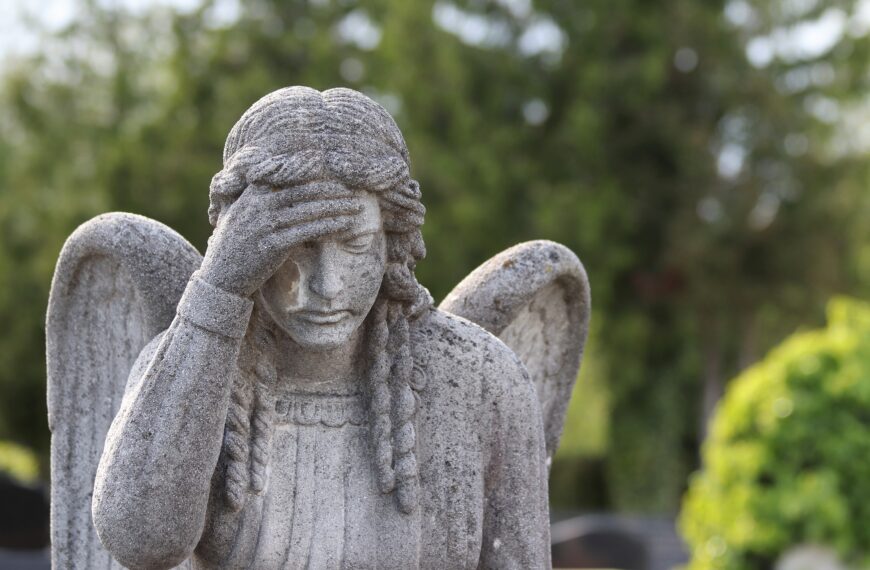 stone angel, wigs, statue