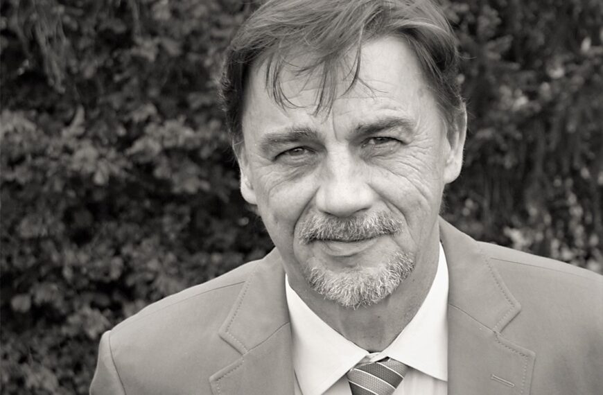 TOMISLAV DOMOVIĆ u pjesničkoj antologiji u redakciji T.M. Bilosnića