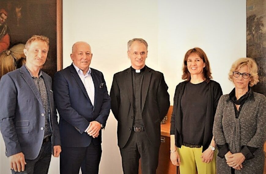 Članovi Sekcije doktora dentalne medicine HKLD-a kod biskupa Kutleše