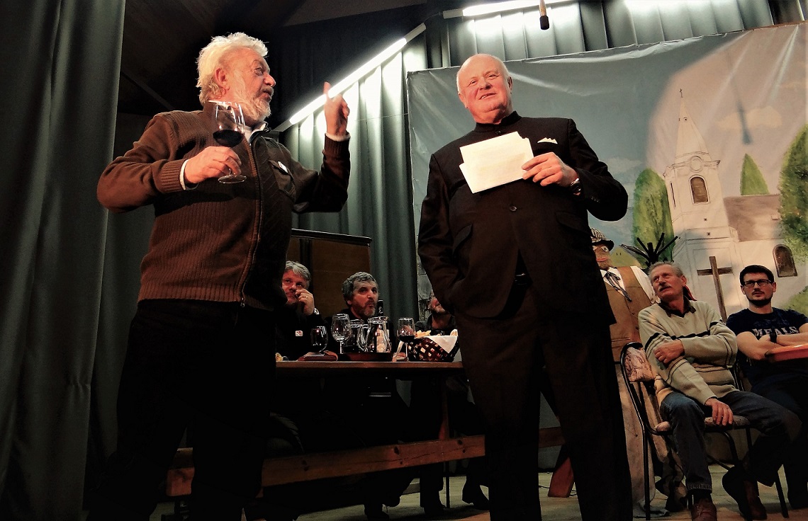 2. Zdravica s Herbertom Gassnerom na pozornici Doma kulture u Koljnofu (Mađarska) 2016