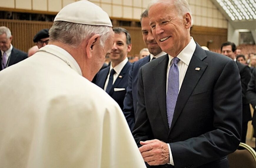 Papa Franjo čestitao Bidenu na izbornoj pobjedi