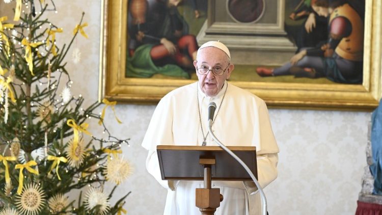 Papa Franjo proglasio godinu obitelji Amoris laetitia