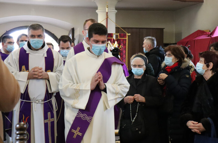 Korizmena procesija povodom godišnjice zagrebačkog potresa