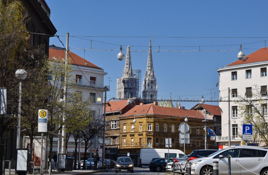 Miroslav Vajdić – Potres u Zagrebu na prvu godišnjicu / online izložba