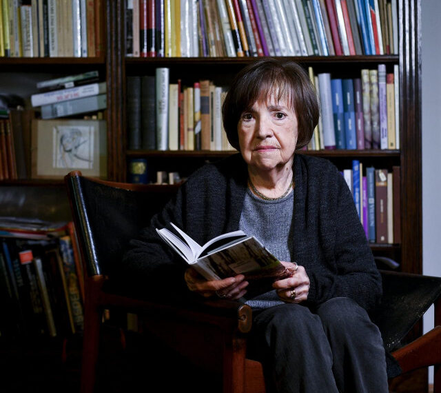 Kurtoazna Nina Obuljen Koržinek