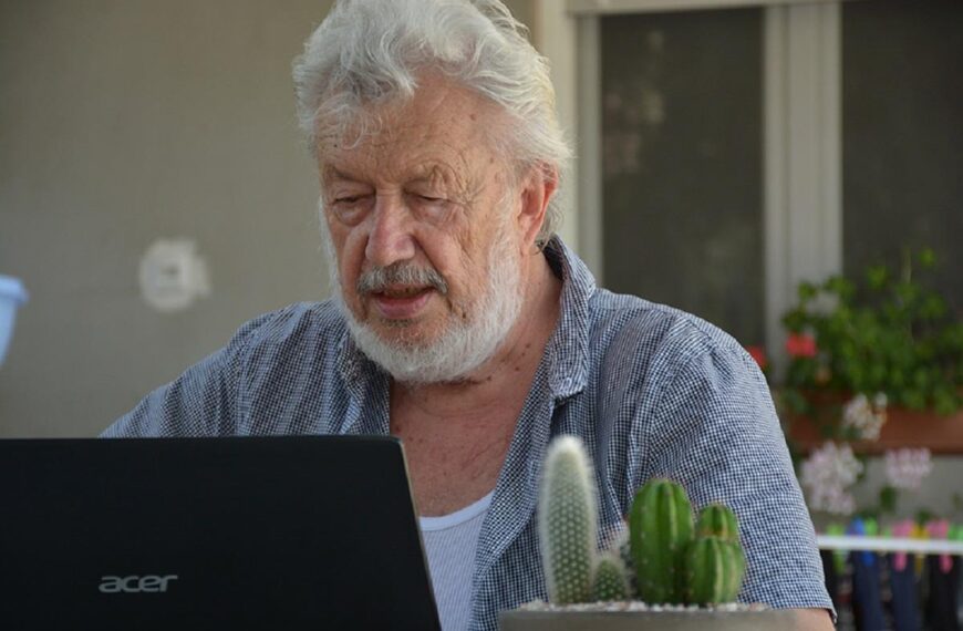 BILOSNIĆEV „VRTNI PATULJAK“ U AUSTRIJI „ODISEJ“ U AMERICI