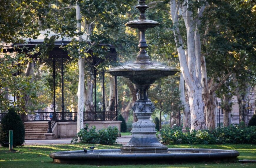 NEDJELJOM U PAVILJONU