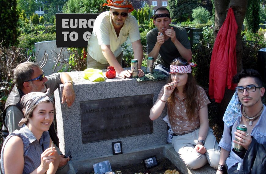 Europa To Go: bečki umjetnički kolektiv God’s Entertainment poziva na neobičnu turističku turu Rijekom