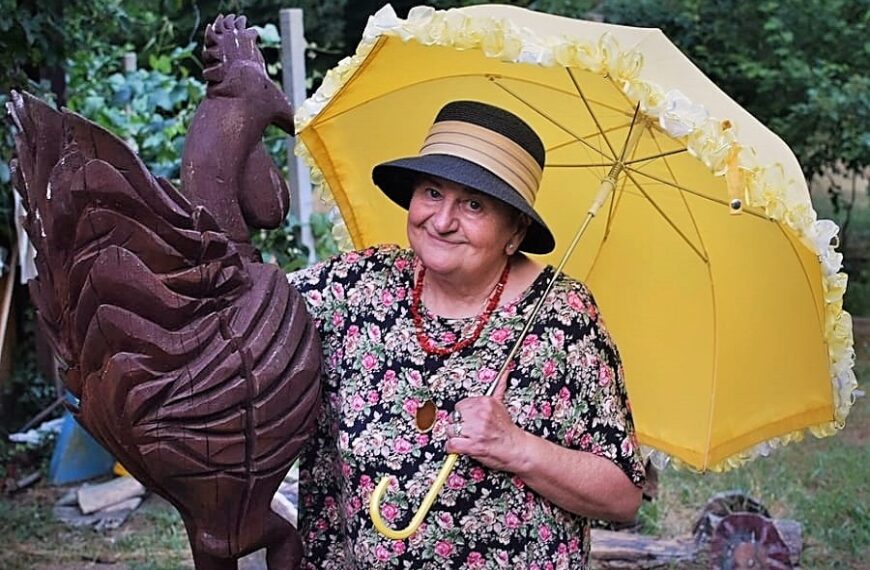 MALI ŽENSKI RAZGOVORI S UVAŽENOM PJESNIKINJOM I KNJIŽEVNICOM, PROF. HRVATSKOG I ENGLESKOG JEZIKA, BOŽICOM JELUŠIĆ