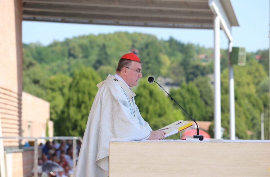 Kardinal Bozanić predvodio središnje euharistijsko slavlje u Mariji Bistrici