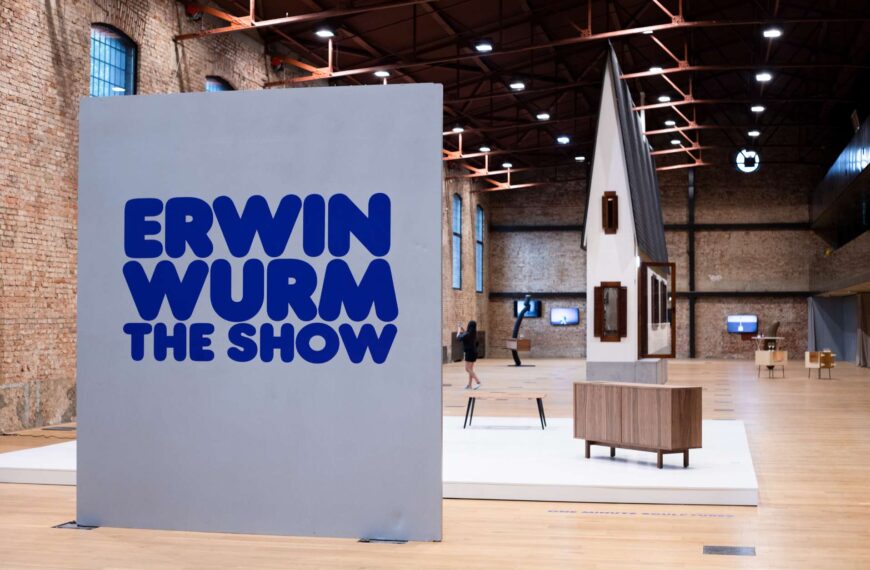 ERWIN WURM I NO BORDER ORCHESTRA SASTAJU SE U LAUBI