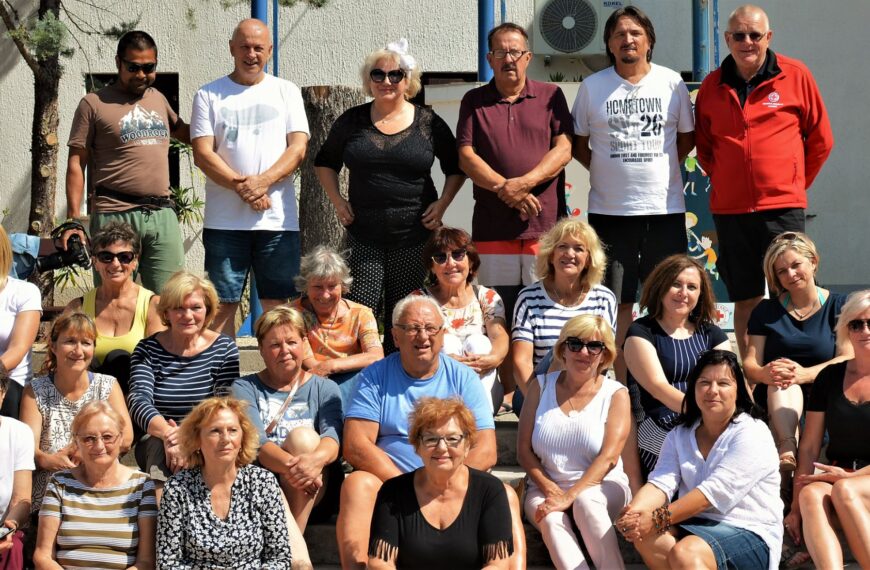 PUNAT 2021 – održana likovna kolonija na otoku Krku u organizaciji slovenskog Crvenog križa Maribor / foto!