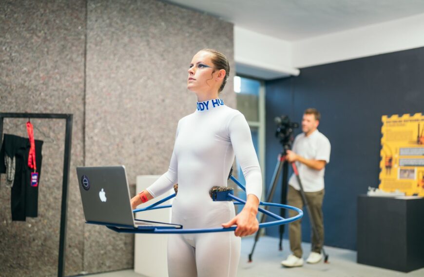 OTVOREN 8. ZAGREB DESIGN WEEK