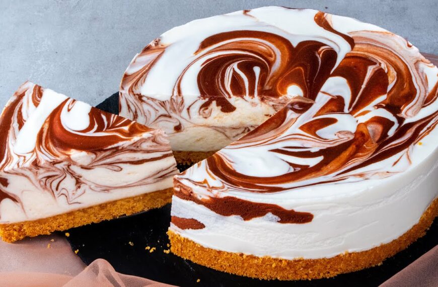 Kuhajte DRUGAČIJE! Mramorni cheesecake bez PEČENJA