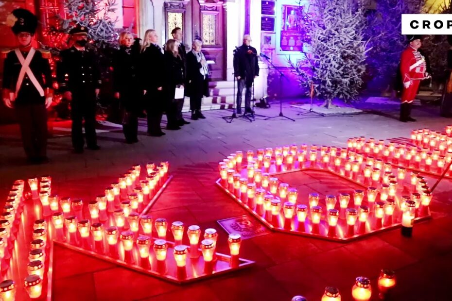 Zapaljeni lampioni ispred Vijećnice u znak sjećanja na žrtve Vukovara