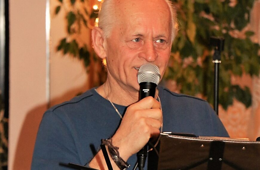 MALI ŽENSKO-MUŠKI RAZGOVORI S POZNATIM DRAMSKIM PISCEM, PJESNIKOM I KNJIŽEVNIKOM, VODITELJEM PJESNIČKE VEČERI KULTURA SNOVA, ZDRAVKOM ODORČIĆEM