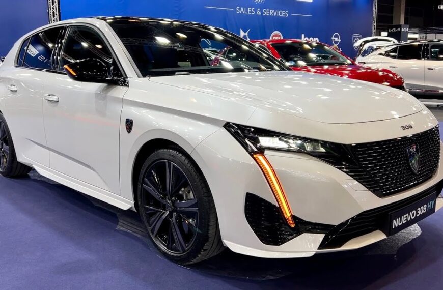 Novi PEUGEOT 308 GT Line 2022 – PRVI POGLED & vizualni pregled eksterijera i unutrašnjosti / bijela boja