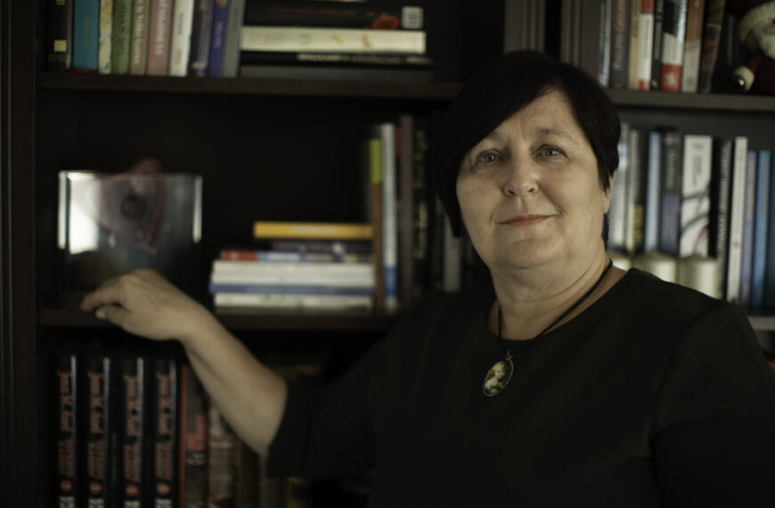 MALI ŽENSKI RAZGOVORI S PJESNIKINJOM I ODGAJATELJICOM PREDŠKOLSKE DOBI U MIROVINI KOJA NE MIRUJE, IVANKOM ROŽIĆ