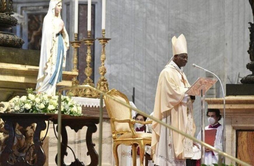 Kardinal Turkson u bazilici Svetog Petra u Rimu na blagdan Gospe Lurdske predvodio misu za Svjetski dan bolesnika