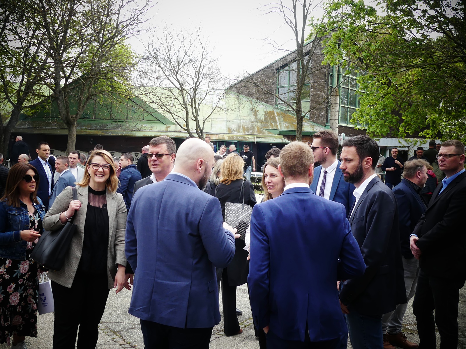 Jasenka Crnkovic provela je najistaknutije goste i uzvanike sajamskim prostorom