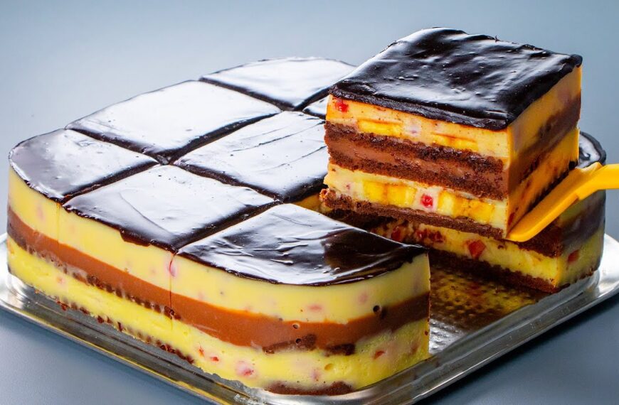 Preukusan kolač s keksima i bananama, bez pečenja!