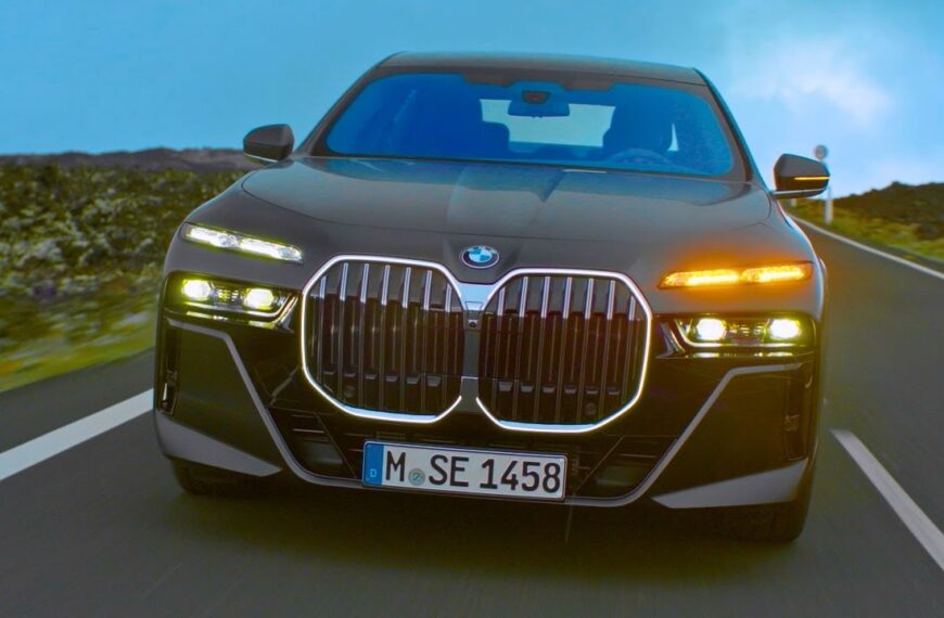 2023 BMW i750 xDrive – PRVI POGLED