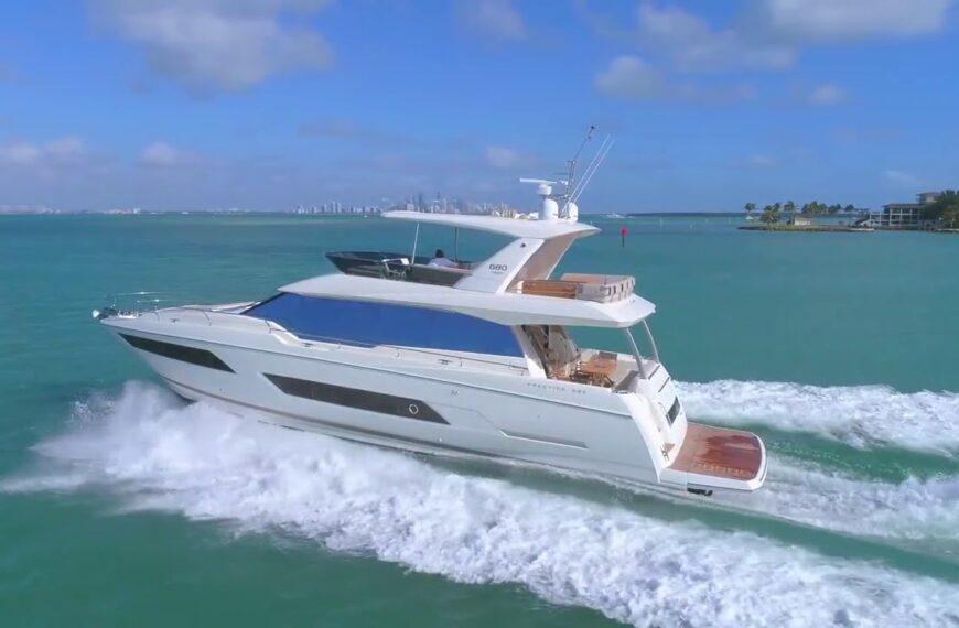 Prestige 680 + tvrdi krov, u Miamiju