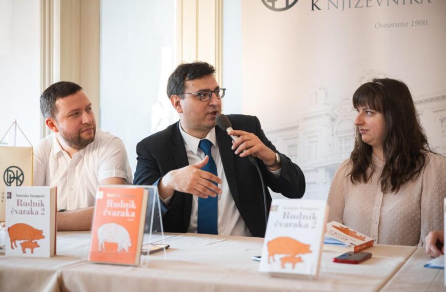 Tomislav Šovagović: “Zbirka je poput čvarka – nepravilna i treba je dozirano konzumirati”