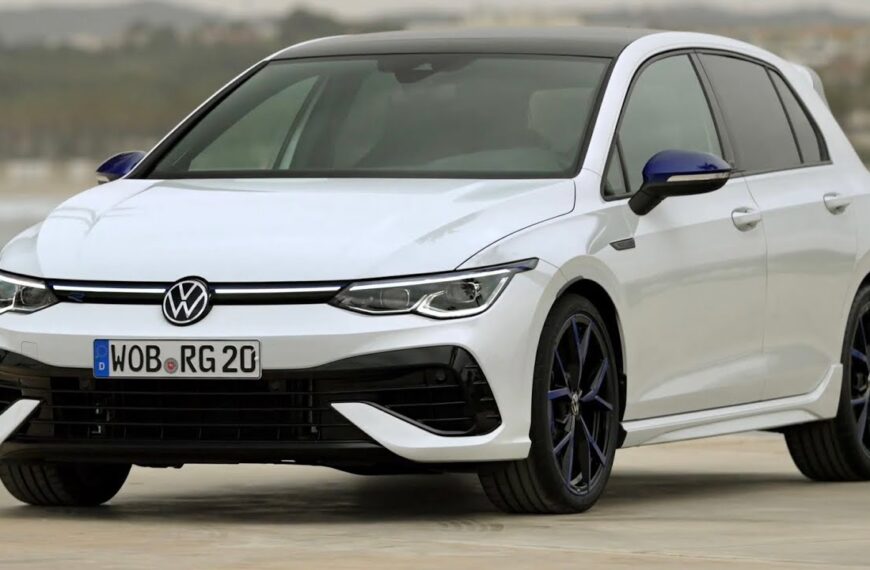 NOVI Volkswagen Golf R 20 godina 2022. – PRVI POGLED eksterijera i interijera