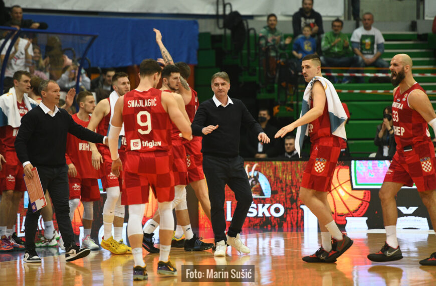 KOŠARKA Izbornik Mulaomerović objavio širi spisak reprezentacije