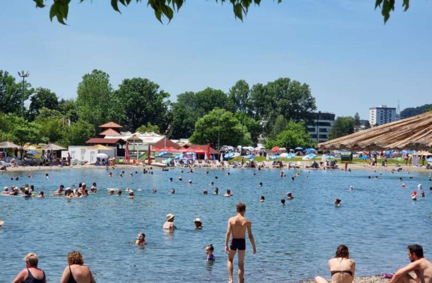 Otvorena sezona kupanja na slanim Panonskim jezerima u Tuzli
